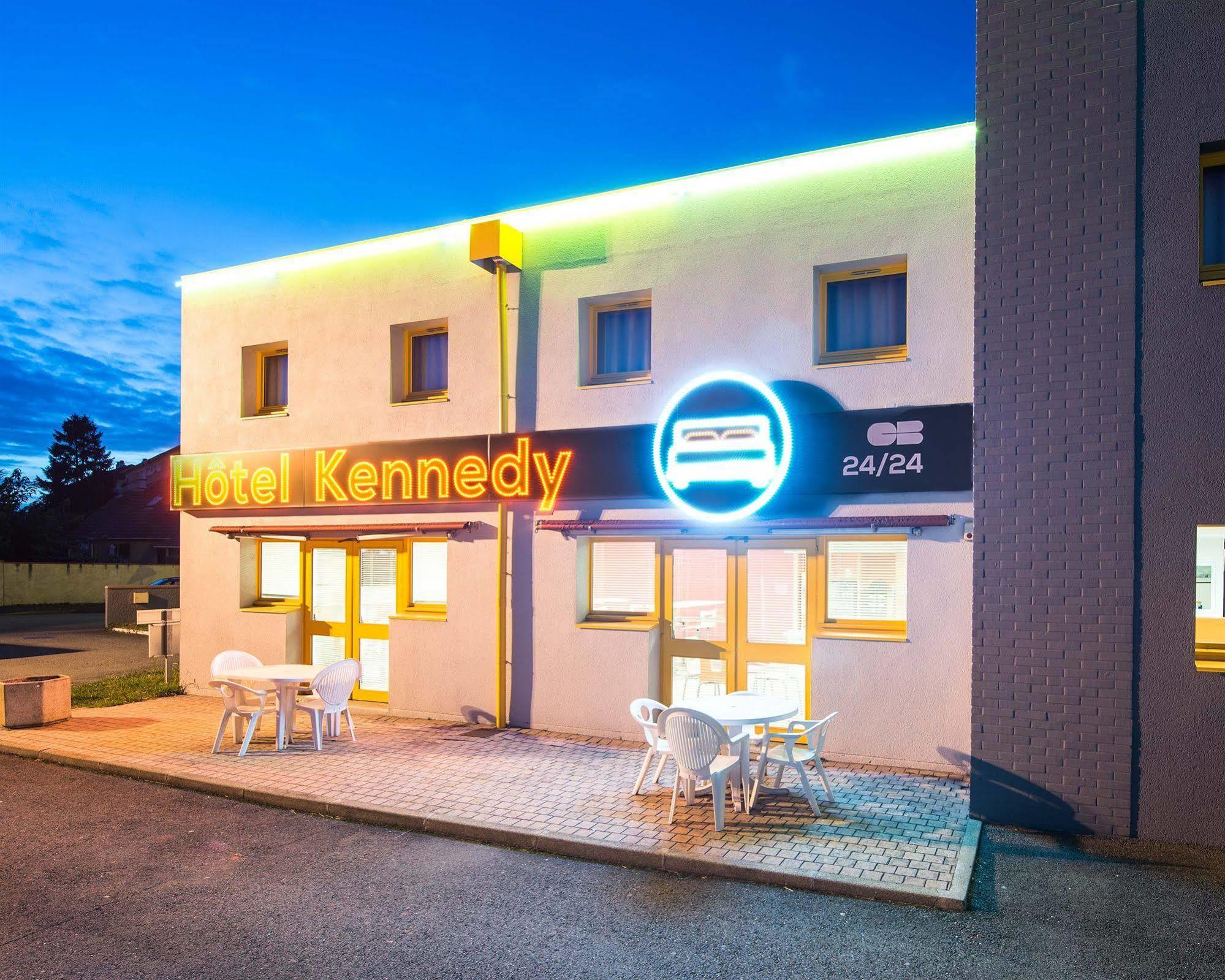 Hotel Kennedy Parc Des Expositions ตาร์บ ภายนอก รูปภาพ
