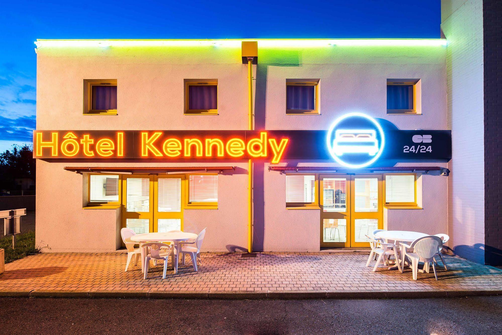 Hotel Kennedy Parc Des Expositions ตาร์บ ภายนอก รูปภาพ