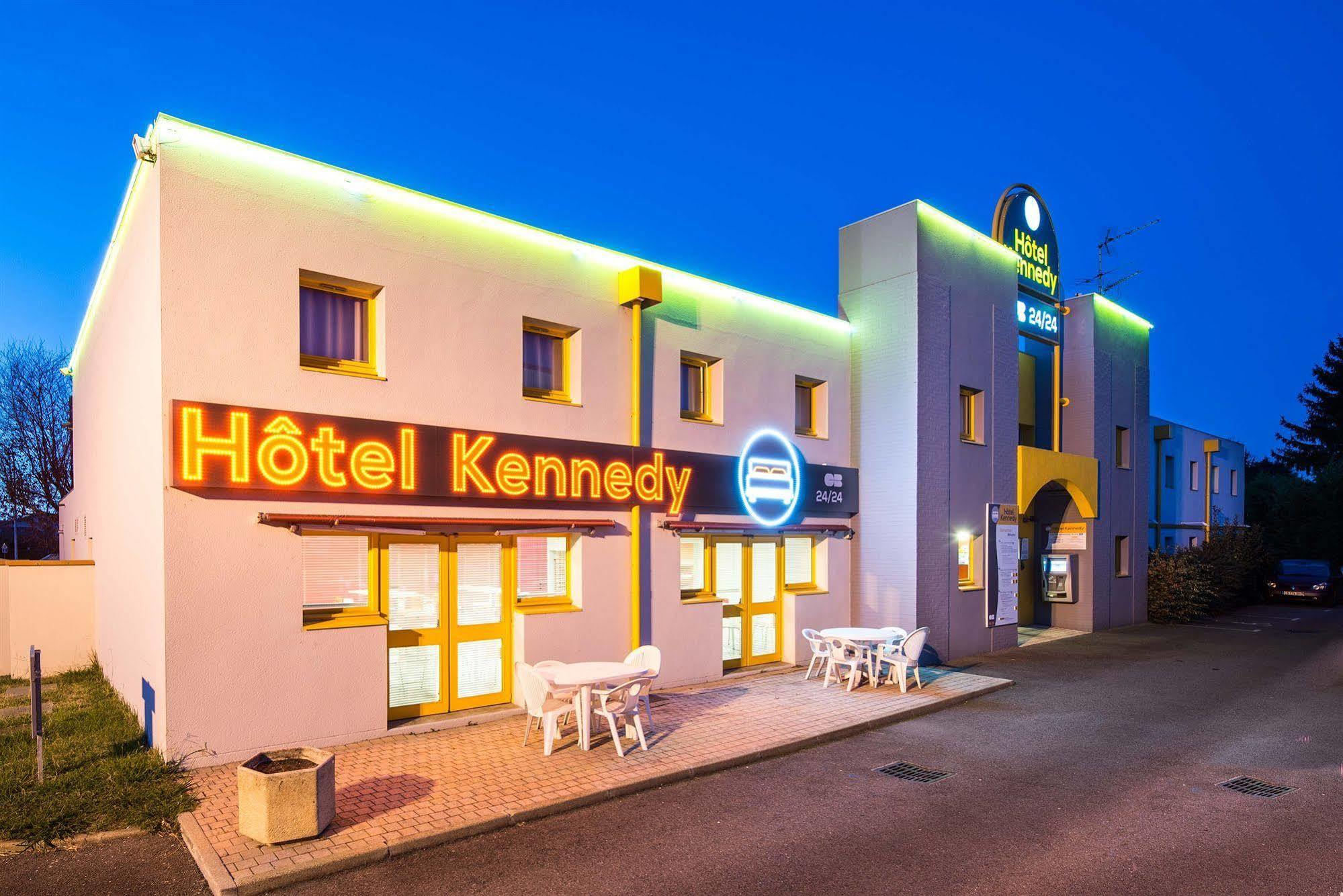 Hotel Kennedy Parc Des Expositions ตาร์บ ภายนอก รูปภาพ