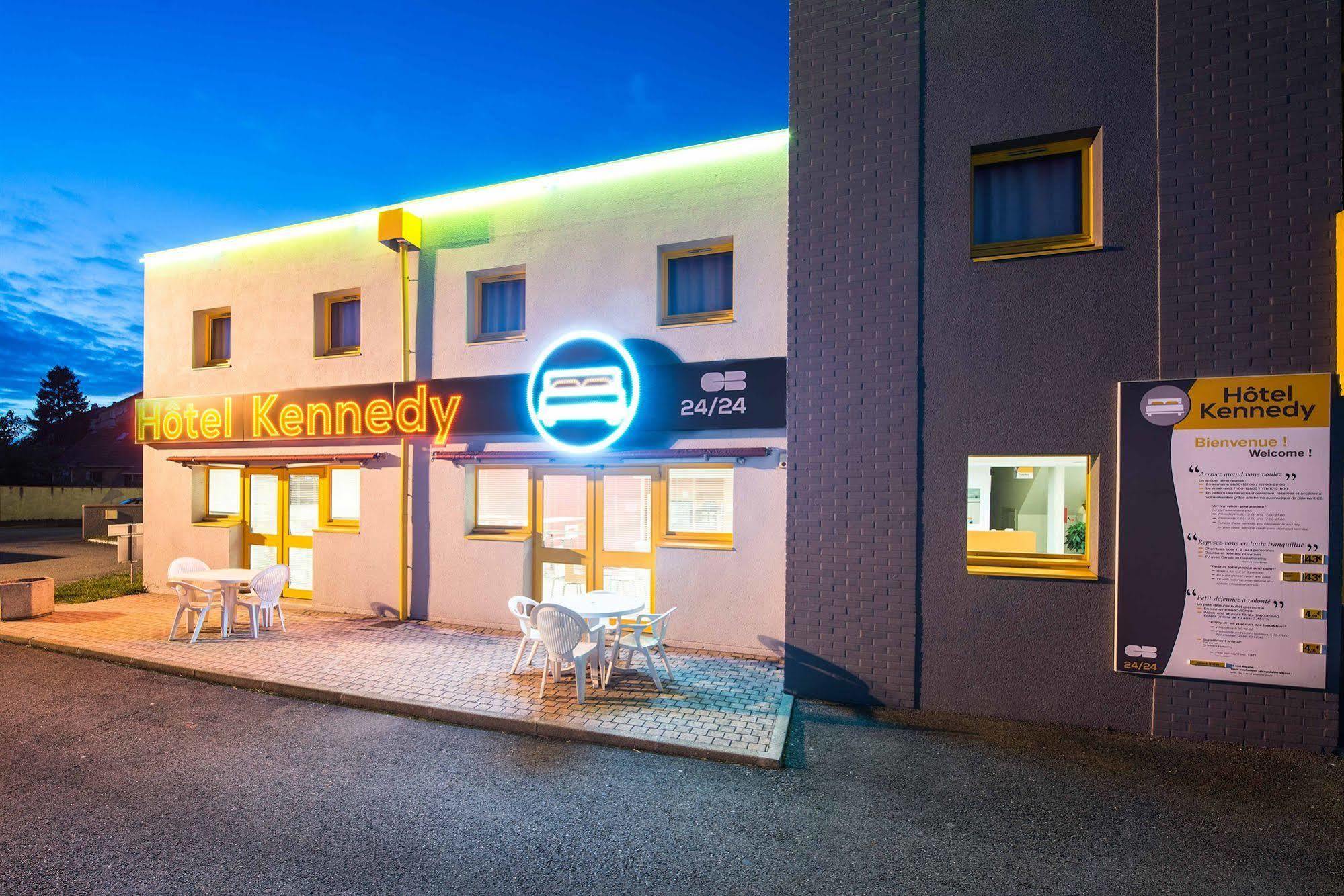 Hotel Kennedy Parc Des Expositions ตาร์บ ภายนอก รูปภาพ